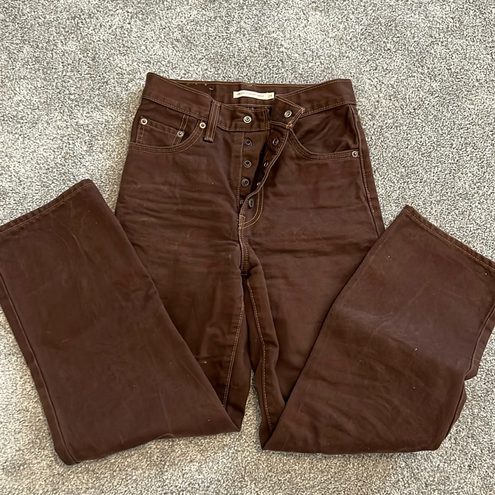 Brown Levi’s size 24
